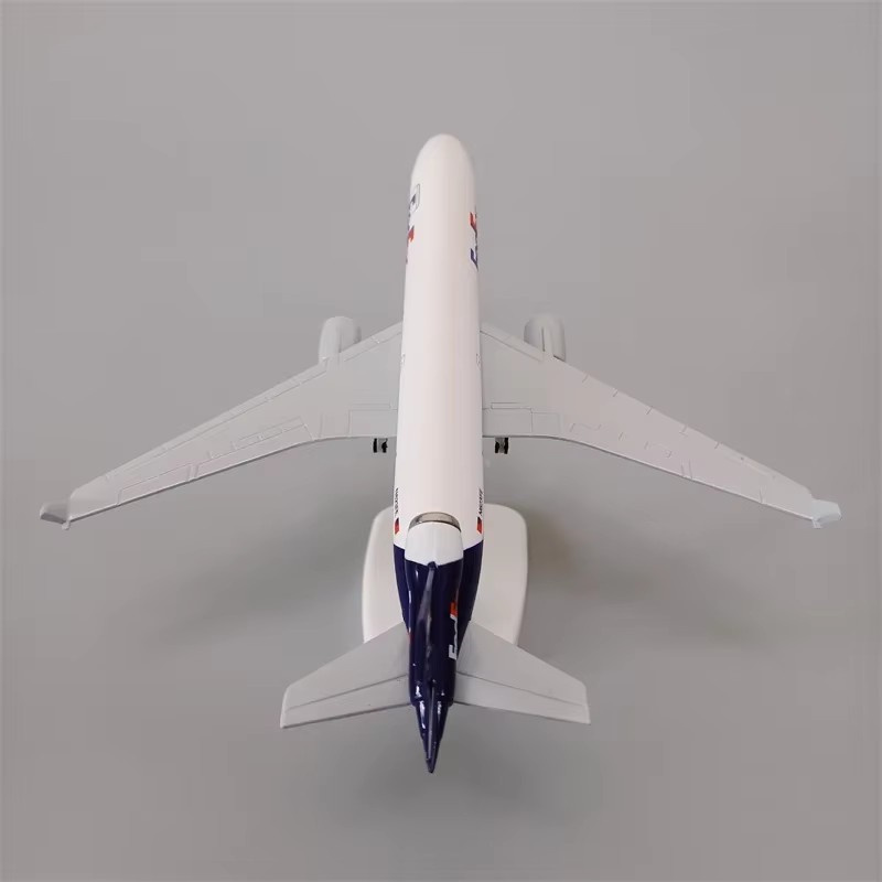 Airplane Model 20cm Air Fedex  - Model Kit Ixchel 评论和价格