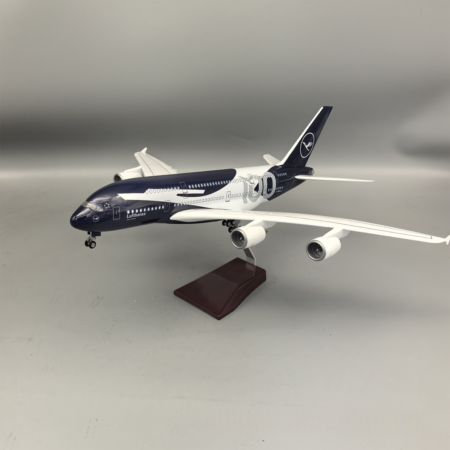 New 45cm Lufthansa A380 100 Ye - Model Kit Ixchel 评论和价格