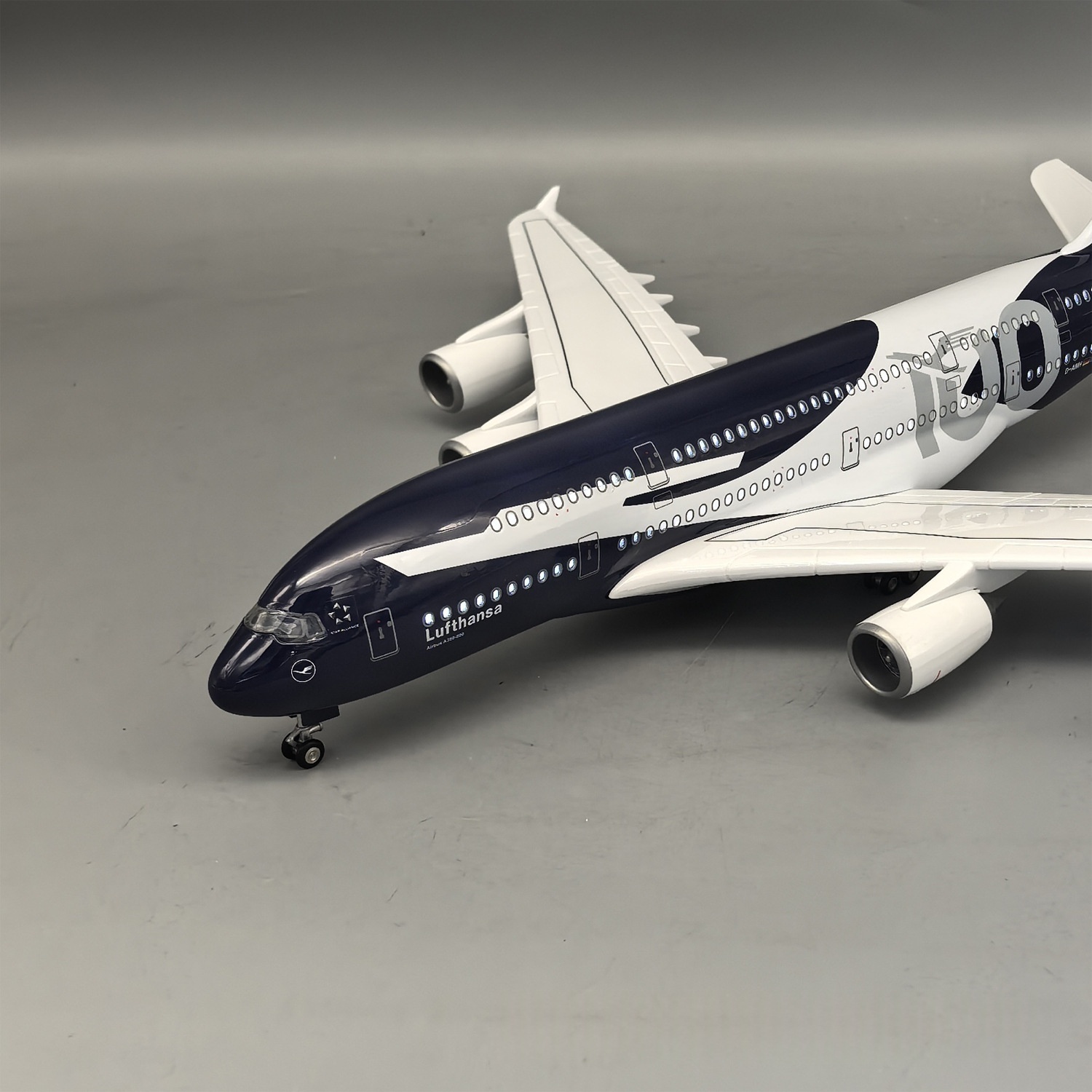 New 45cm Lufthansa A380 100 Ye - Model Kit Ixchel 评论和价格